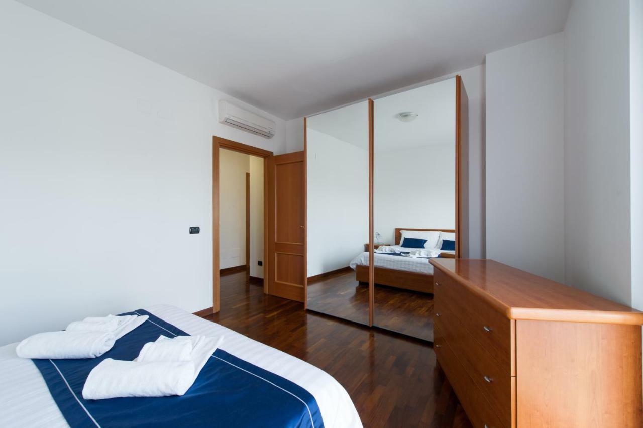 Two-Bedroom Apartment,780408339:JPEG