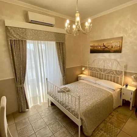 Domus Valadier B&B Guesthouse-3